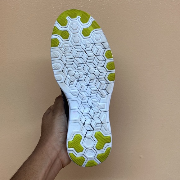 Nike Free TR Fit 5 Women’s Running Sneakers “Black White Gray Volt” - Picture 15 of 17